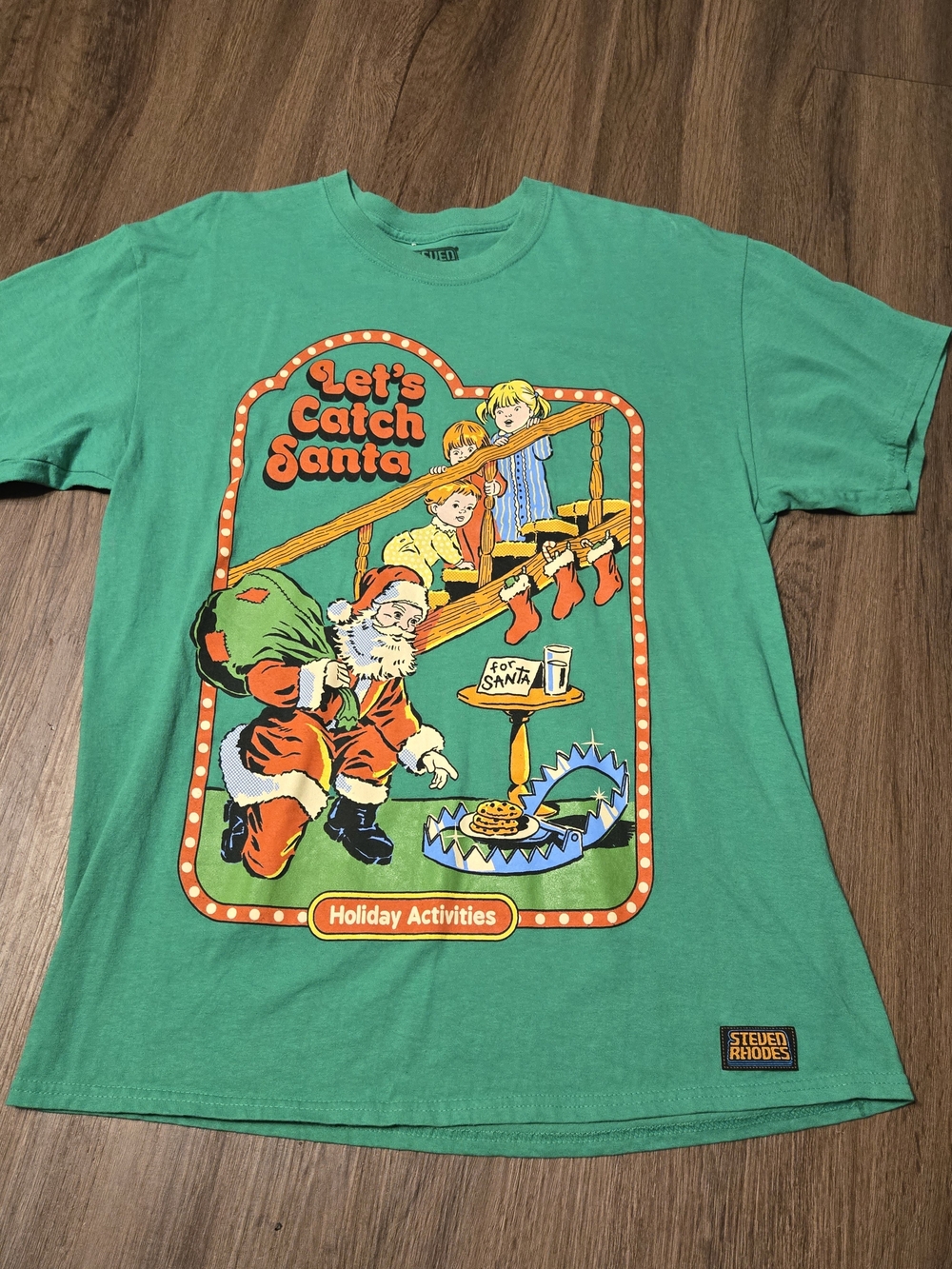 "Let's Catch Santa" Green Holiday Graphic Tee Steven Rhodes Large